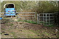 Footpath toward Grovebury Farm