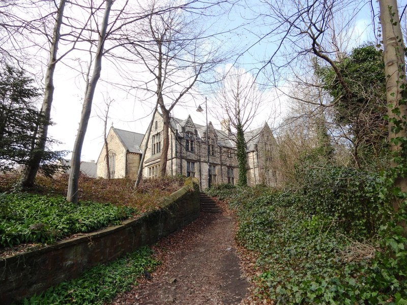 Path up to Durham School © Robert Graham :: Geograph Britain and Ireland