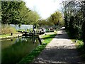 Lock and narrowboat, Nash Mills Lane, Hemel Hempstead