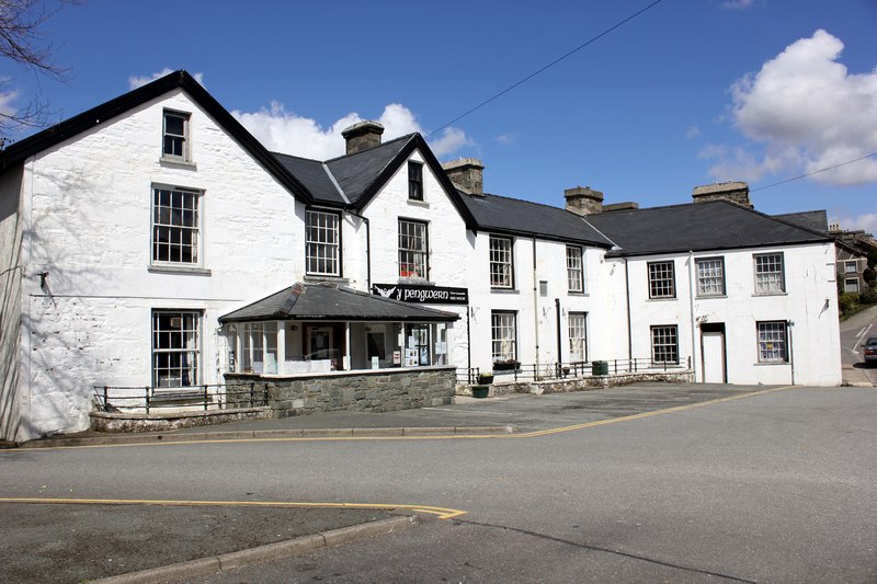 The Pengwern, Llan Ffestiniog © Jeff Buck :: Geograph Britain and Ireland