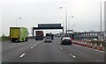 TQ5777 : A282 southbound approaching Queen Elizabeth II bridge by Julian P Guffogg