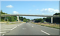 Footbridge to Maidenhead Thicket over the A404