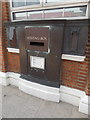 New Milton: postbox № BH25 2000, Station Road