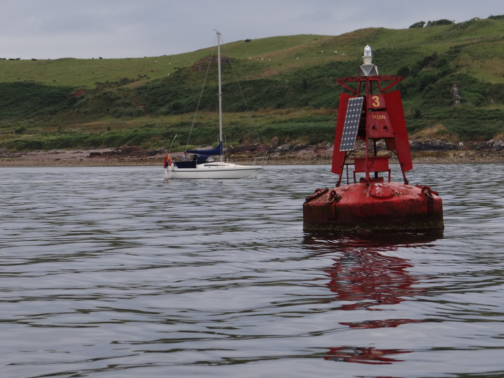 port-hand-lateral-navigation-buoy-hun-ian-paterson-geograph