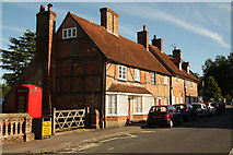 SU3802 : High Street cottages by Richard Croft