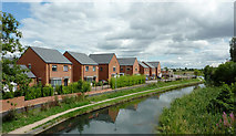 SO9396 : Birmingham Main Line Canal near Ettingshall, Wolverhampton by Roger  D Kidd