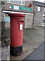 Llanfairpwllgwyngyll: postbox № LL61 27, Ffordd Caergybi