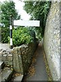 Alley from The Old House Museum to Church Lane (i)