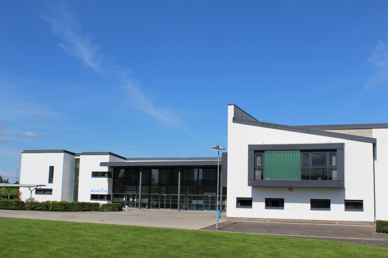 St Benedict's High School, Linwood © Leslie Barrie :: Geograph Britain ...