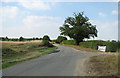 Bungay Road past the entrance to Broome House Farm