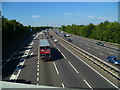 Looking north along the M25 from Thorney Mill Road