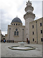 SP5206 : Oxford Centre for Islamic Studies, courtyard, dome and minaret by David Hawgood