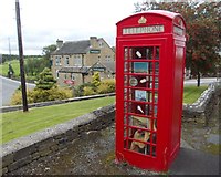 SE2209 : Phone box and pub in Lower Cumberworth by Neil Theasby