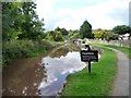 Warning sign for passing boats, Llangattock