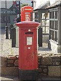 SW3425 : Land’s End: postbox № TR19 52 by Chris Downer