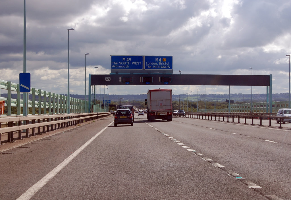 M4 Approaching Junction 22 For M49 Julian P Guffogg Geograph   3718179 0fe0fab3 1024x1024 