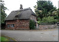 Thatched cottage in Staplegrove, Taunton