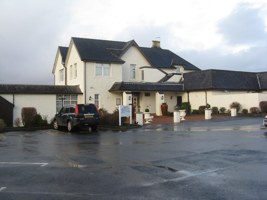 The Loch House at Lochwinnoch © M J Richardson :: Geograph Britain and ...