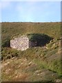 SM7624 : Lime Kiln above Caer Bwdy Bay by Gordon Hatton