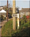 Damaged signpost, Narkurs