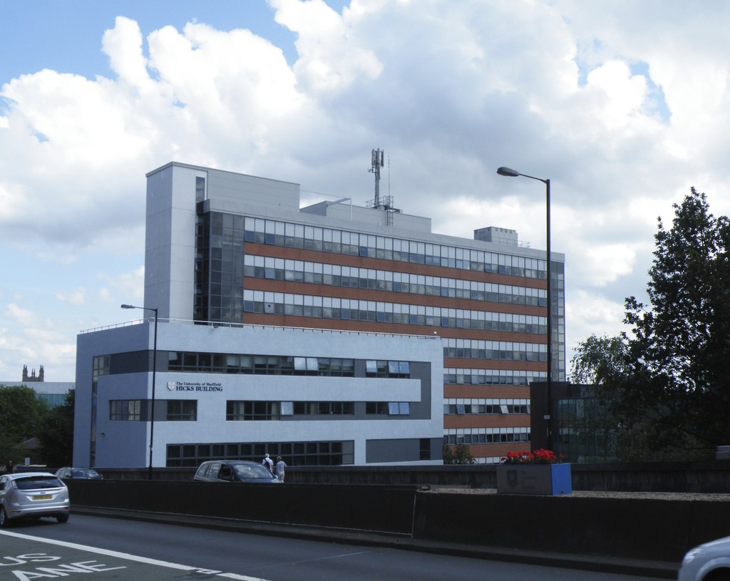 Hicks Building Hounsfield Road © Terry Robinson Geograph