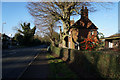 Houses on Tamworth Road near Corley