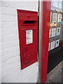 Sipson: postbox № UB7 119, Sipson Road