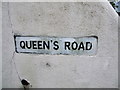 Vintage street nameplate, Queen