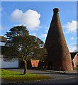 SU7086 : Nettlebed Bottle Kiln, Nettlebed, Oxfordshire by Edmund Shaw