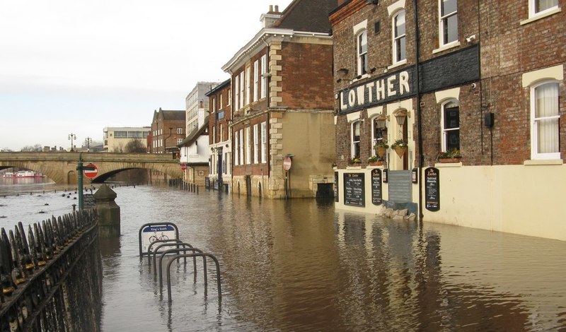 river-ouse-flooding-in-york-dave-pickersgill-geograph-britain-and