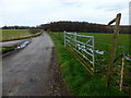 Footpath north to Newton Common