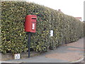 Yaverland: postbox № PO36 140, Culver Way