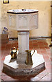 St Martin, Acrise - Font