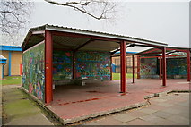TA1230 : The Youth Zone, East Park, Hull by Ian S