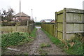 Leeds Country Way enters Thorpe on the Hill