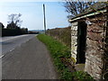 Bus shelter along Nottingham Road at Potter Hill