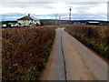 Approaching Oaklands Farm from the north