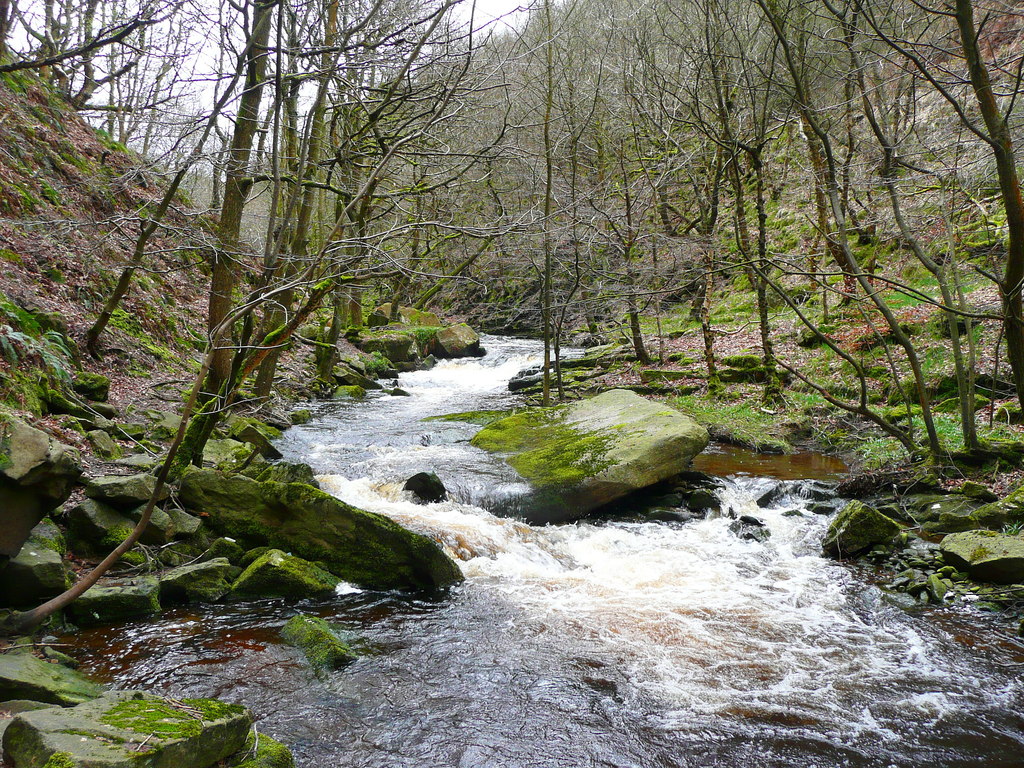 Booth Dean Clough © Humphrey Bolton :: Geograph Britain and Ireland