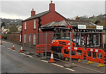 SO6706 : Temporary fencing near Blakeney post office by Jaggery