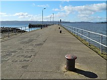 NS2982 : Helensburgh Pier by Lairich Rig