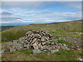 NT8919 : Small cairn at Auchope by Alan O'Dowd