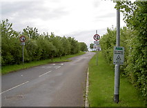 ST7847 : Private road to Southfield Farm by Neil Owen