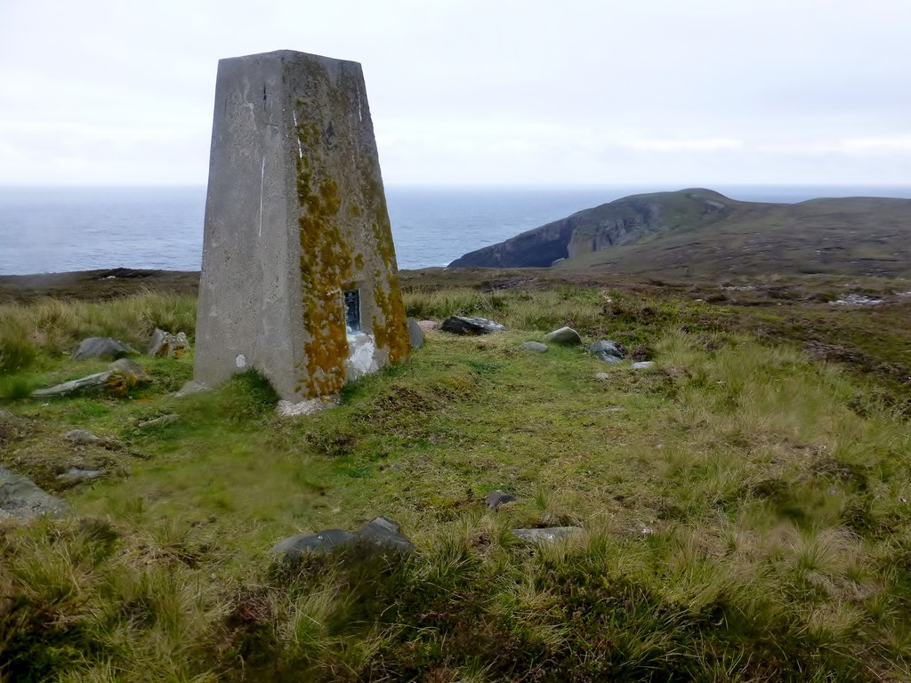 Eilean Nan Ron Trig Point © Rude Health :: Geograph Britain and Ireland