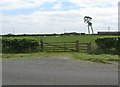 Gate in to the fields at Prioryhill