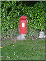 Maplebeck postbox ref NG22 50