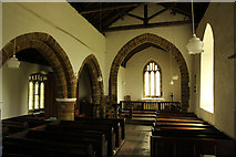 TF3271 : St.Andrew's nave by Richard Croft