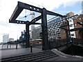 Glengall Bridge, Millwall Dock