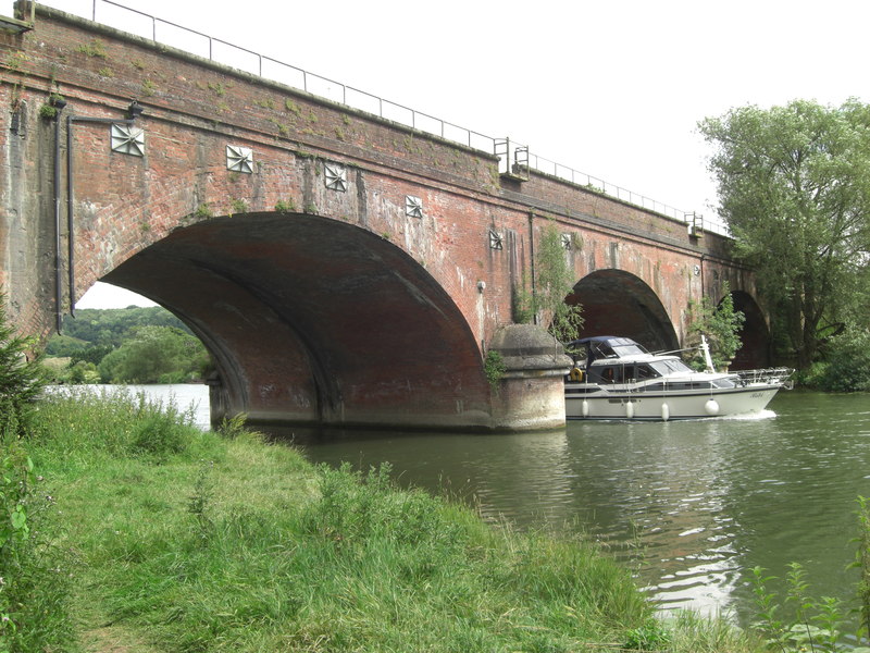 Gatehampton Viaduct © Stuart Logan :: Geograph Britain and Ireland