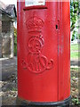 Edward VII postbox, Surrenden Road, BN1 - royal cipher