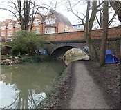 SP5007 : Canalside camping in Oxford by Jaggery